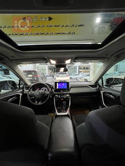 تۆیۆتا ڕاڤ 4